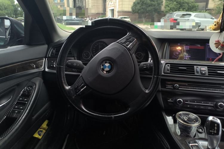Used BMW 5 Series 2014 525Li Leading Model Steering Wheel