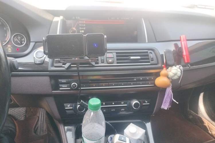 Used BMW 5 Series 2014 525Li Luxury Design Package Audio And AC Panel