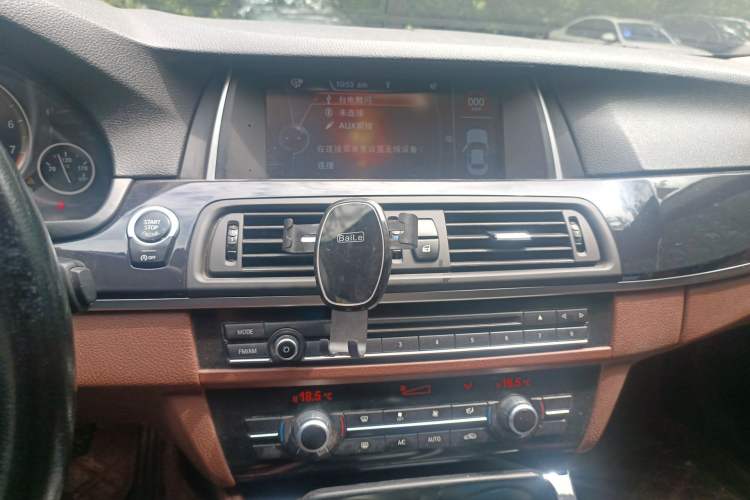 Used BMW 5 Series 2014 520Li Elegant Model Audio And AC Panel