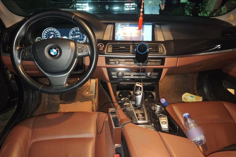 Used BMW 5 Series 2014 520i Elegant Edition Center Console