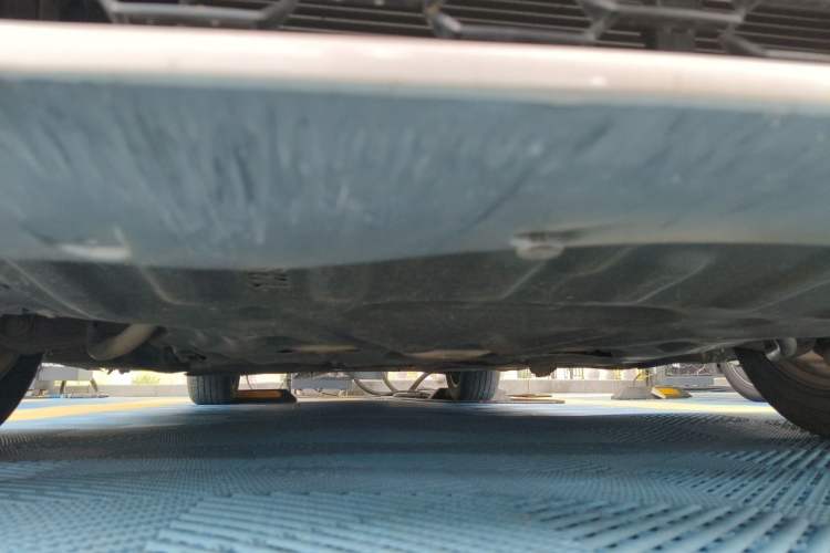 Used BMW 5 Series 2014 525Li Leading Model Chassis Front