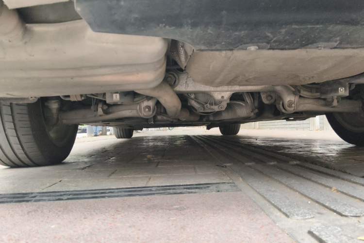 Used BMW 5 Series 2014 525Li Luxury Design Package Chassis Rear