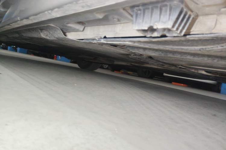 Used BMW 5 Series 2014 525Li Luxury Design Package Chassis Rear Left