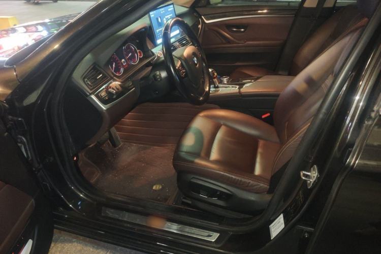 Used BMW 5 Series 2014 525Li Luxury Design Package Driver Seat