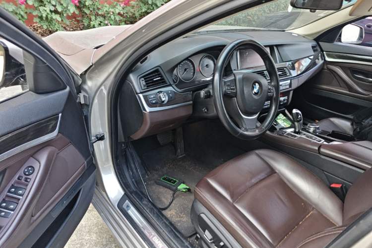 Used BMW 5 Series 2014 525Li Luxury Design Package Driver Seat