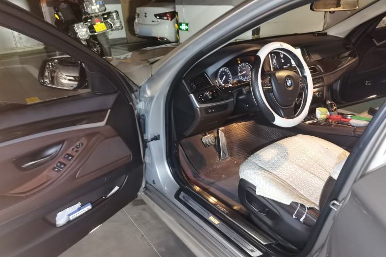 Used BMW 5 Series 2014 525Li Luxury Design Package Driver Seat