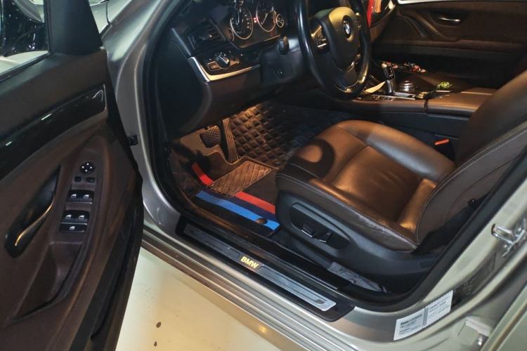 Used BMW 5 Series 2014 525Li Luxury Design Package Driver Seat