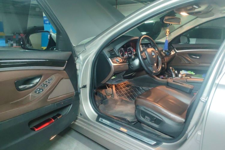 Used BMW 5 Series 2014 525Li Luxury Design Package Driver Seat
