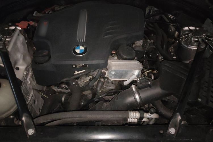 Used BMW 5 Series 2014 525Li Luxury Design Package Engine Bay