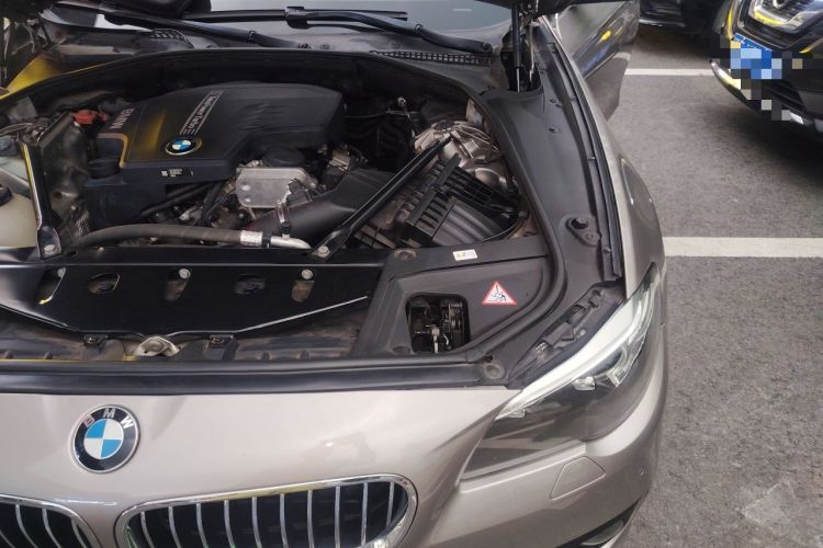 Used BMW 5 Series 2014 525Li Leading Model Engine Bay Left