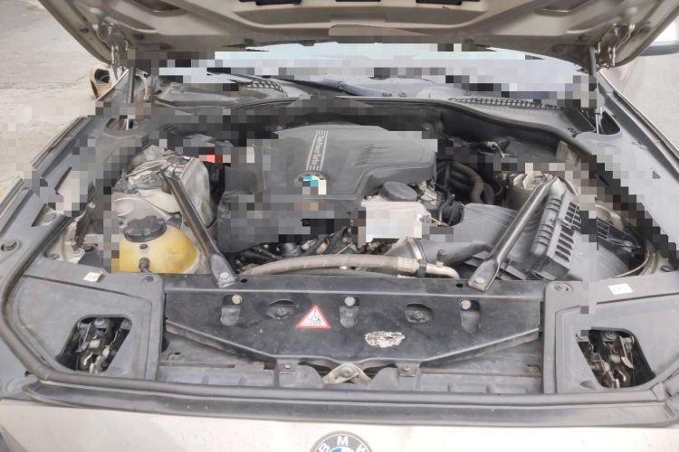 Used BMW 5 Series 2014 520Li Elegant Model Engine Bay