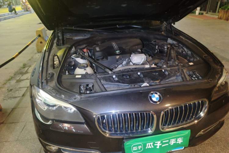 Used BMW 5 Series 2014 525Li Luxury Design Package Engine Bay Right