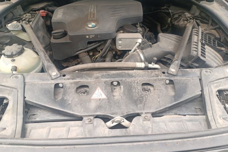 Used BMW 5 Series 2014 520Li Elegant Model Engine Bay