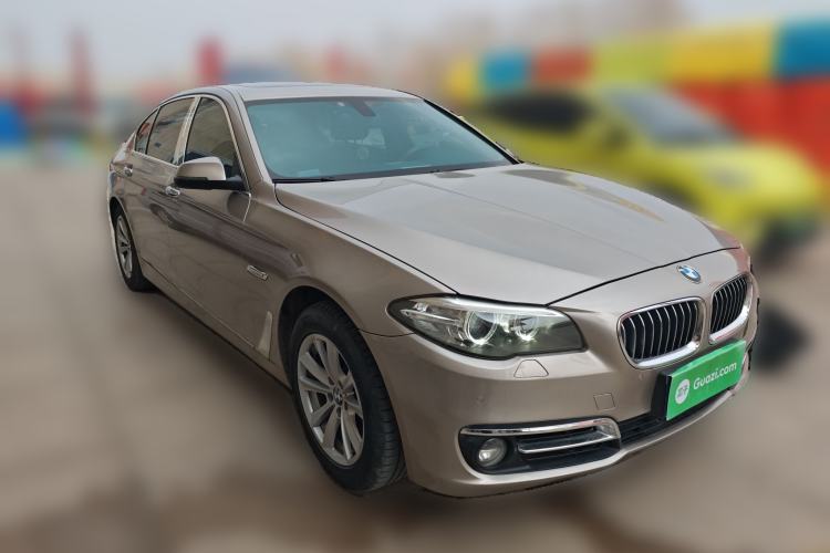 Used BMW 5 Series 2014 520Li Elegant Model Front Right 45 Deg