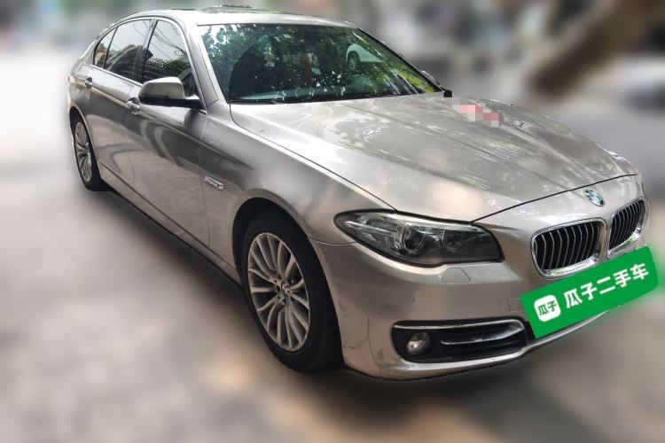 Used BMW 5 Series 2014 525Li Luxury Design Package Front Right 45 Deg