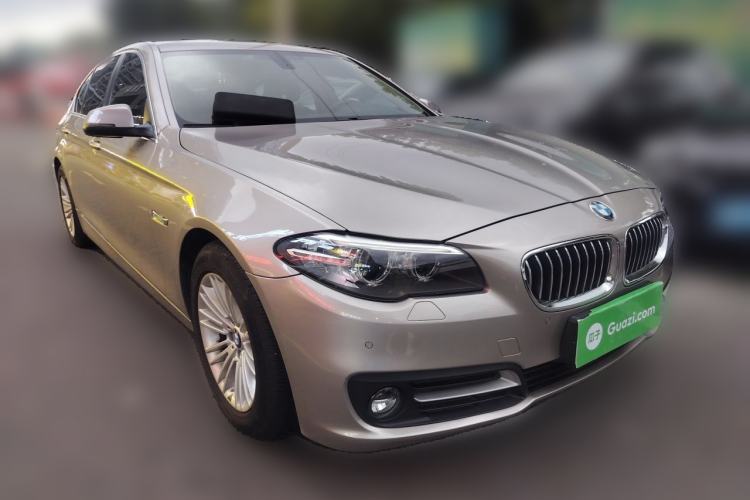 Used BMW 5 Series 2014 525Li Leading Model Front Right 45 Deg