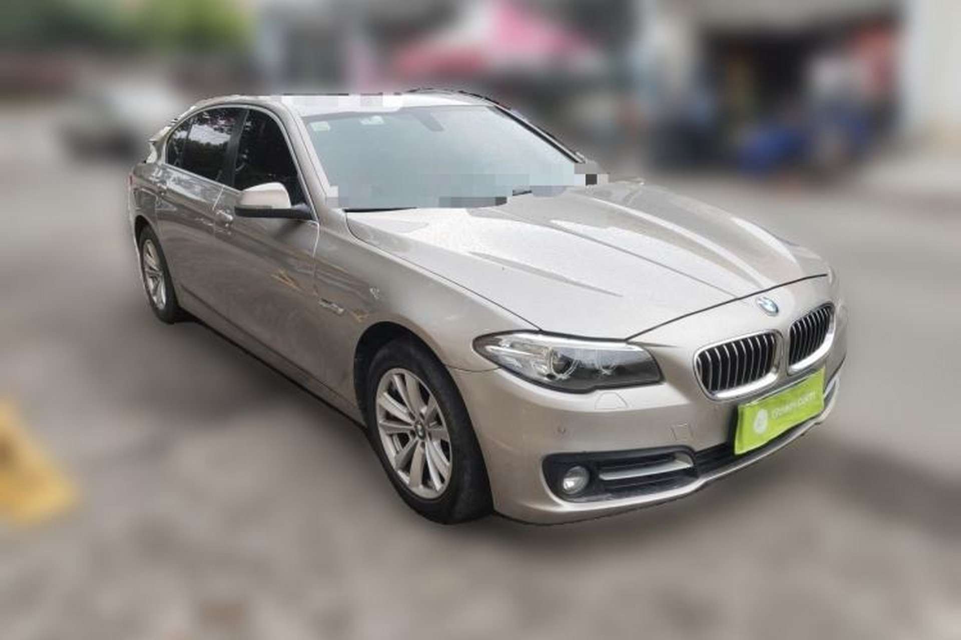Used BMW 5 Series 2014 520Li Elegant Model Front Right 45 Deg