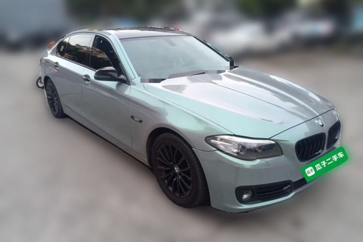 Used BMW 5 Series 2014 528Li Leading Model Front Right 45 Deg