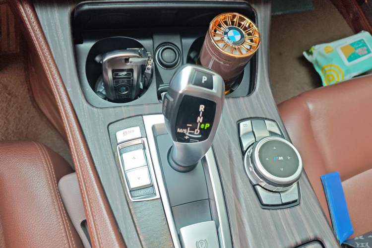 Used BMW 5 Series 2014 520Li Elegant Model Gear Lever