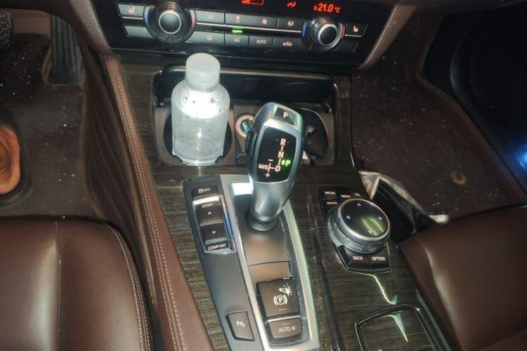 Used BMW 5 Series 2014 525Li Luxury Design Package Gear Lever