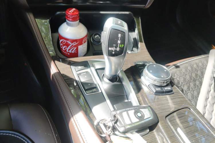 Used BMW 5 Series 2014 528Li Luxury Design Package Gear Lever