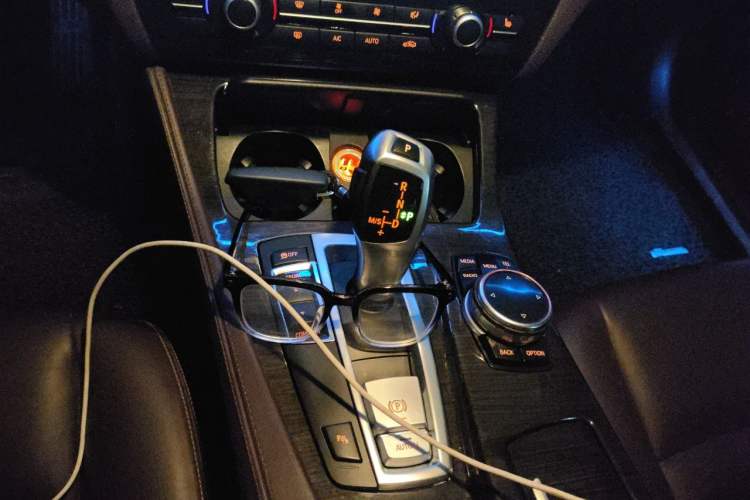 Used BMW 5 Series 2014 525Li Luxury Design Package Gear Lever