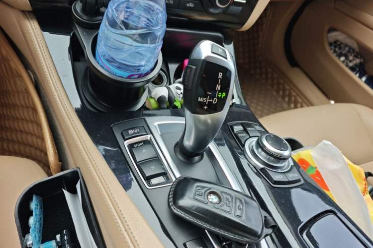 Used BMW 5 Series 2014 520Li Elegant Model Gear Lever