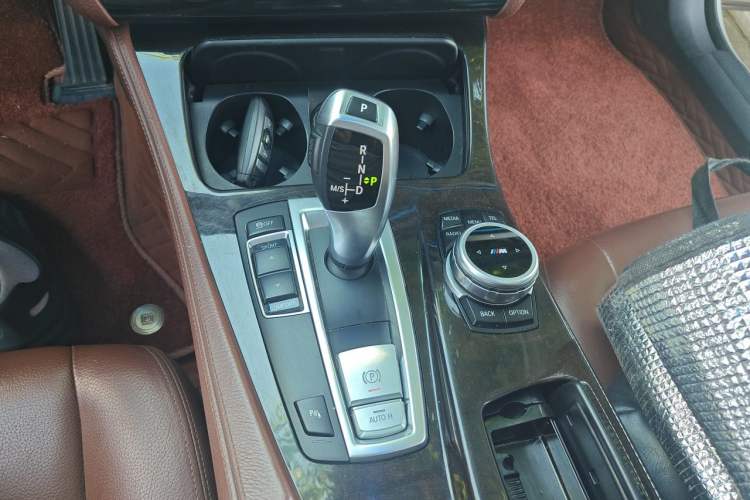 Used BMW 5 Series 2014 525Li Leading Model Gear Lever