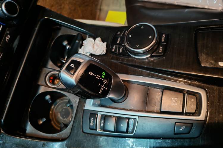Used BMW 5 Series 2014 525Li Luxury Design Package Gear Lever