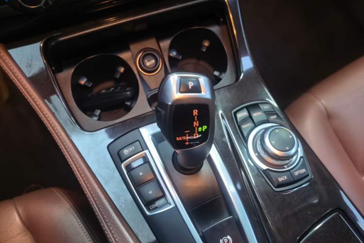Used BMW 5 Series 2014 525Li Leading Model Gear Lever