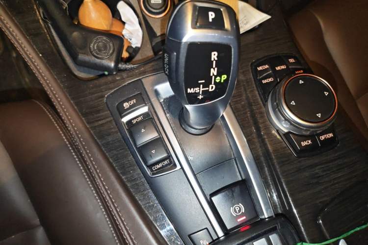 Used BMW 5 Series 2014 525Li Luxury Design Package Gear Lever