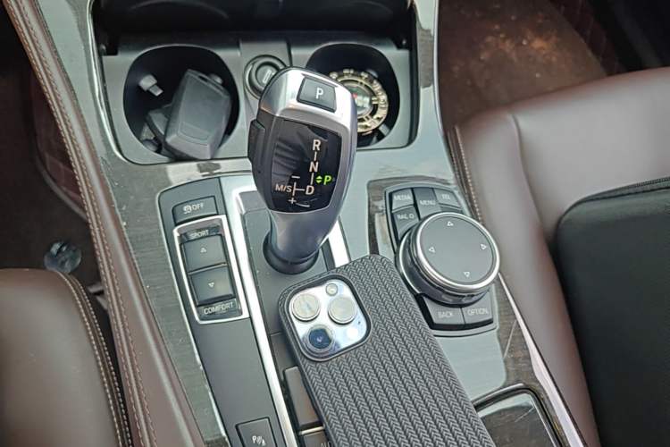 Used BMW 5 Series 2014 525Li Luxury Design Package Gear Lever