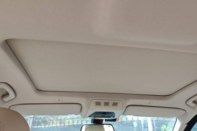 Used BMW 5 Series 2014 520Li Elegant Model Headliner