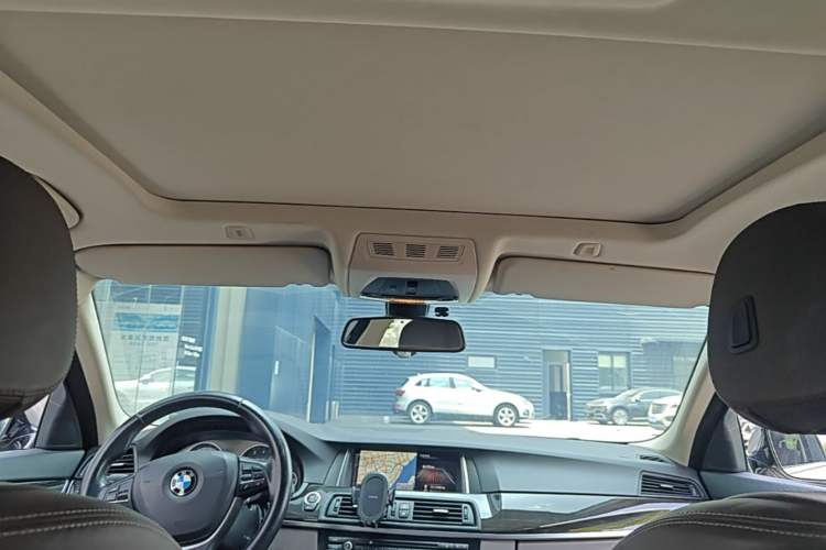 Used BMW 5 Series 2014 525Li Luxury Design Package Headliner
