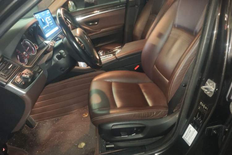 Used BMW 5 Series 2014 525Li Luxury Design Package Left Front Seat