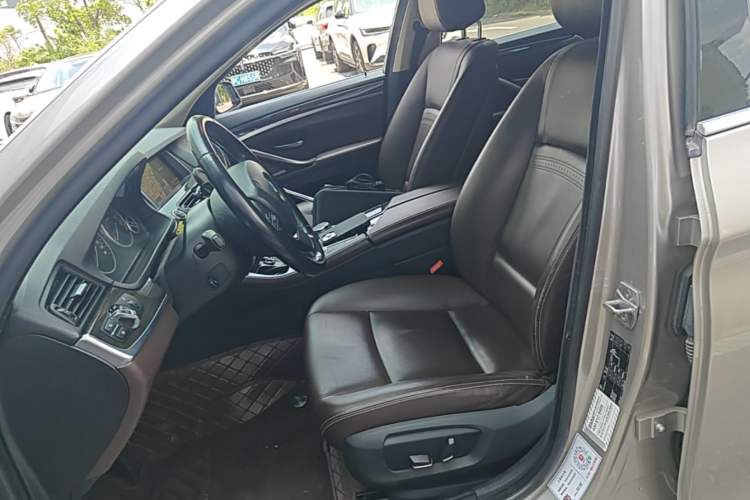 Used BMW 5 Series 2014 525Li Luxury Design Package Left Front Seat