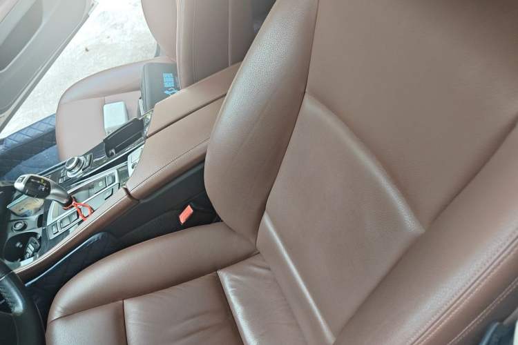 Used BMW 5 Series 2014 520Li Elegant Model Left Front Seat