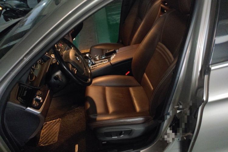 Used BMW 5 Series 2014 525Li Luxury Design Package Left Front Seat