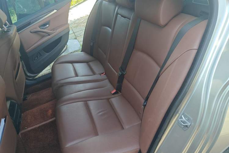 Used BMW 5 Series 2014 525Li Leading Model Left Rear Seat