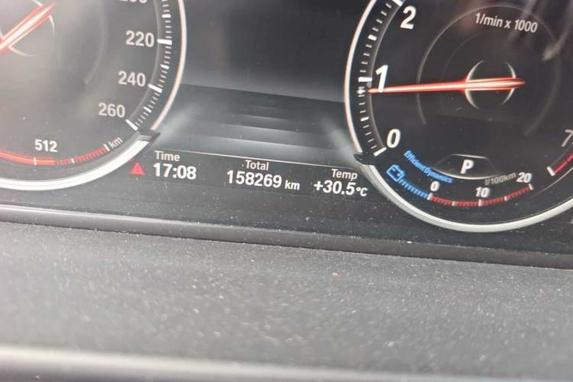 Used BMW 5 Series 2014 525Li Luxury Design Package Odometer Close Up