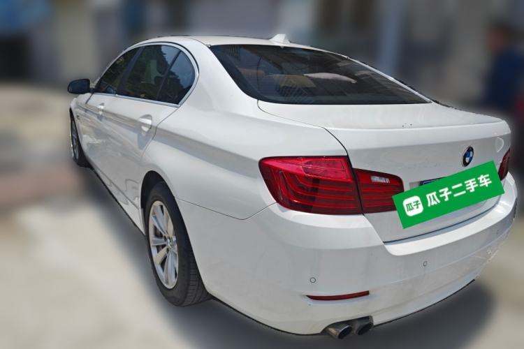 Used BMW 5 Series 2014 520Li Elegant Model Rear Left 45 Deg