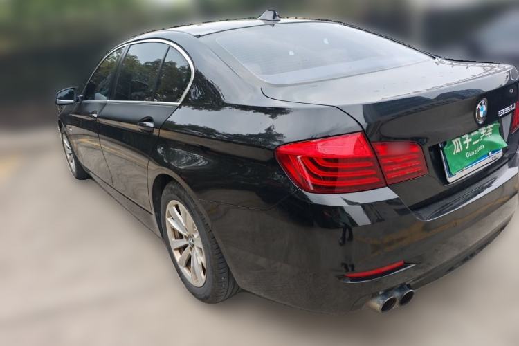 Used BMW 5 Series 2014 520Li Elegant Model Rear Left 45 Deg