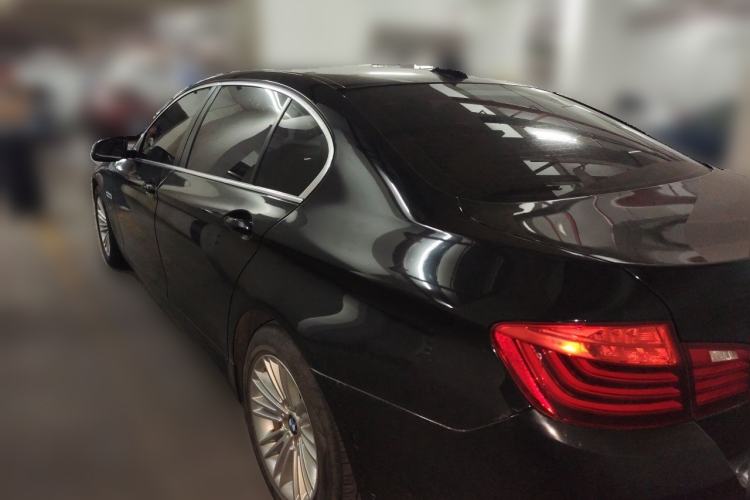 Used BMW 5 Series 2014 525Li Luxury Design Package Rear Left 45 Deg