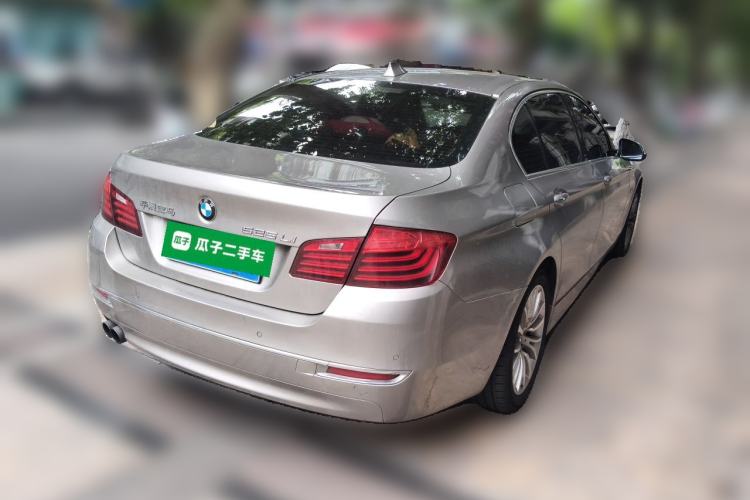 Used BMW 5 Series 2014 525Li Luxury Design Package Rear Right 45 Deg