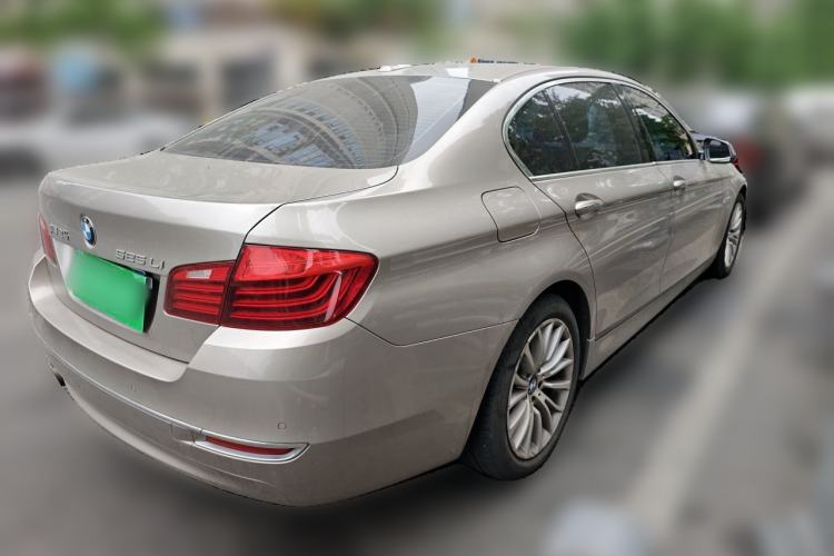 Used BMW 5 Series 2014 525Li Luxury Design Package Rear Right 45 Deg