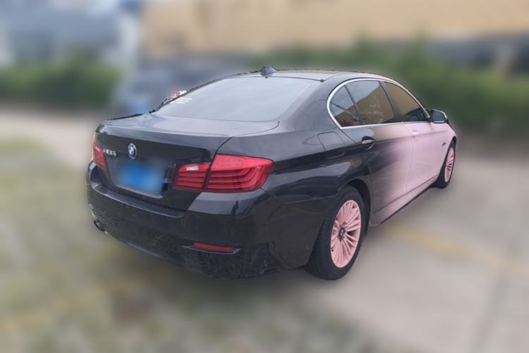 Used BMW 5 Series 2014 525Li Leading Model Rear Right 45 Deg