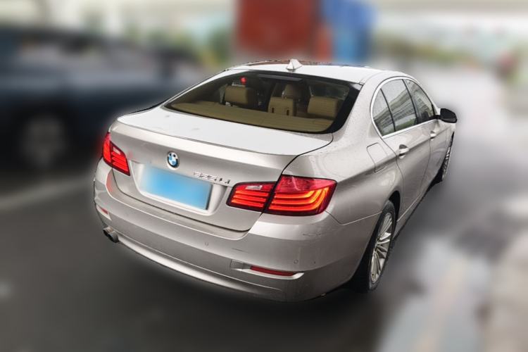Used BMW 5 Series 2014 525Li Leading Model Rear Right 45 Deg