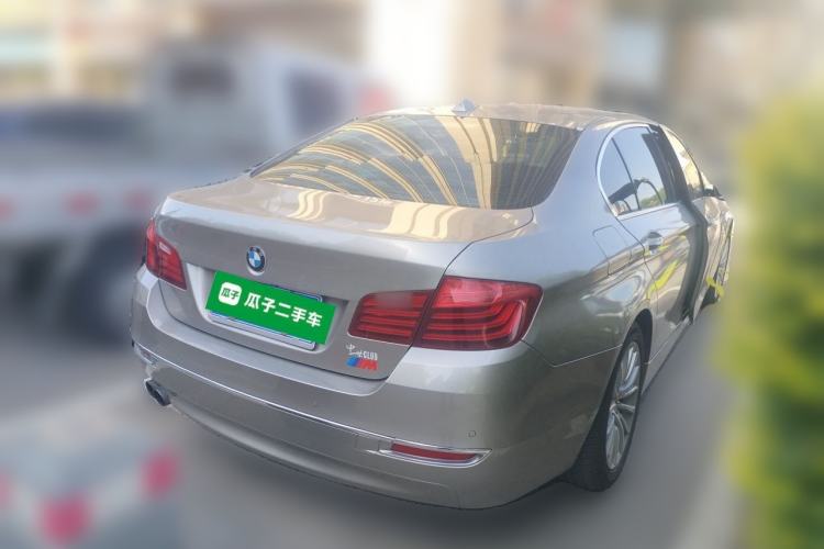 Used BMW 5 Series 2014 525Li Luxury Design Package Rear Right 45 Deg