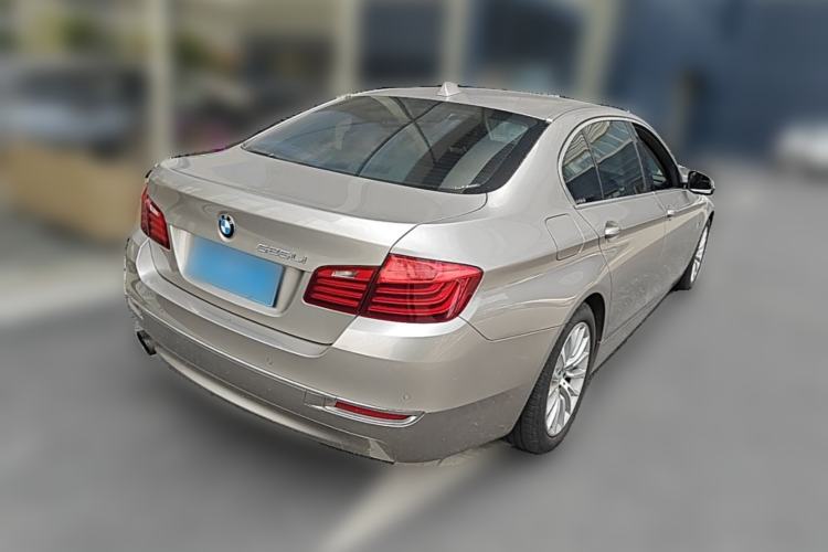 Used BMW 5 Series 2014 525Li Luxury Design Package Rear Right 45 Deg
