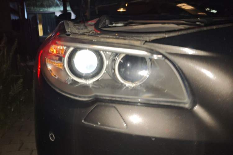 Used BMW 5 Series 2014 520i Elegant Edition Right Front Headlight